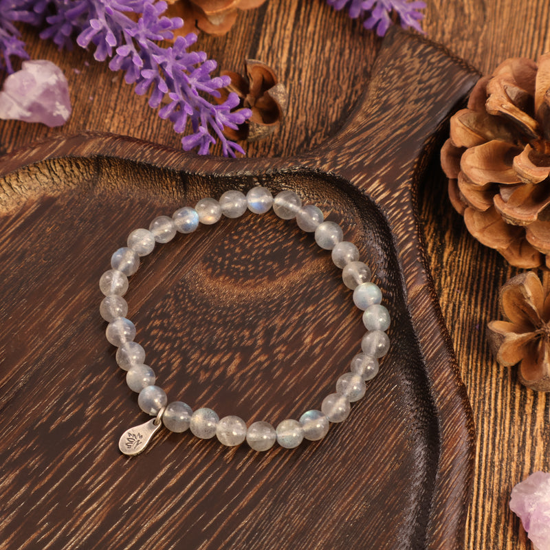 CANCER - MYSTERIOUS HAZY MOONSTONE BRACELET-1