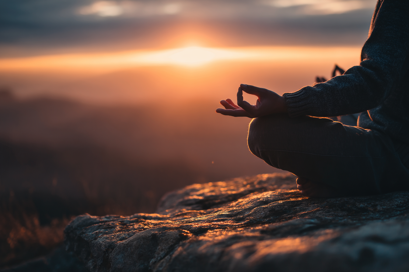 Why People Search for Clarity and How Energy Rituals Support Focus