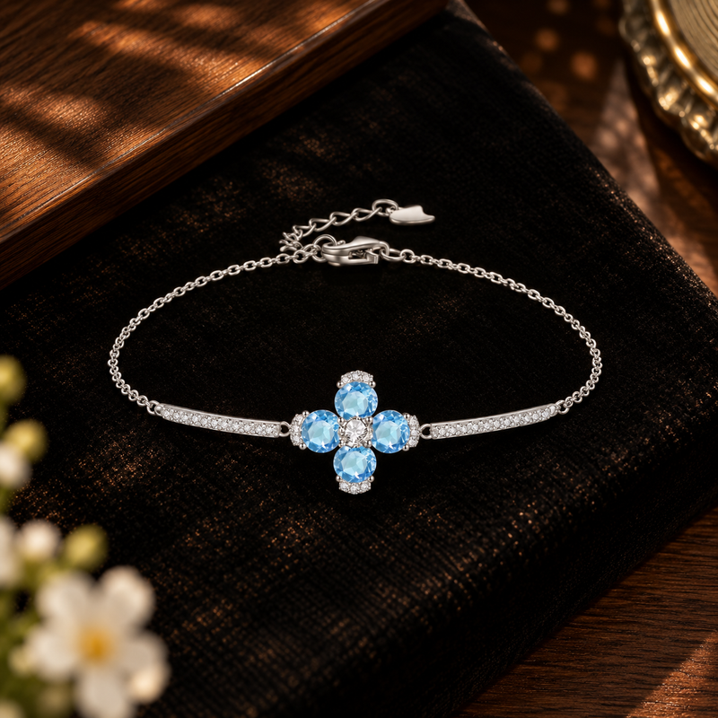 Topaz four-leaf clover S925 sterling silver bracelet