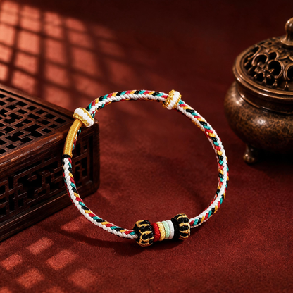 Metal Wuxing braided bracelet detail
